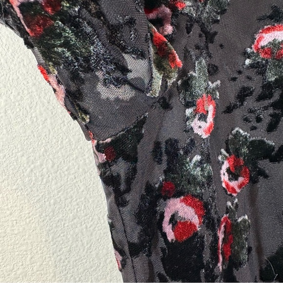 WAYF Black Floral V-Neck Mini Dress Size M Burnout Velvet Sheer Long Sleeve - Picture 10 of 12